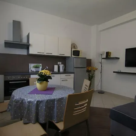 Ema Apartamento Zadar